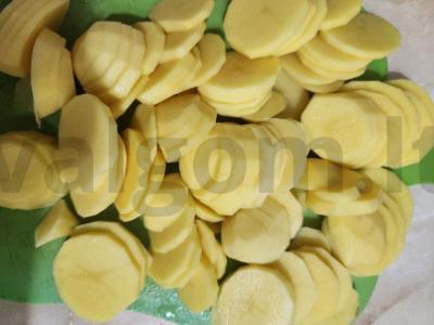 Bulvių apkepas su jautienos faršu ir sūriu Žingsnis 1