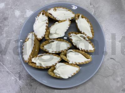 Užkandis „Tartaletės su kreminiu sūriu ir krevetėmis“ Žingsnis 2