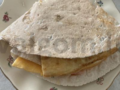 Tortilija su dešra, kiaušiniu ir daržovėmis pagrindine nuotrauka