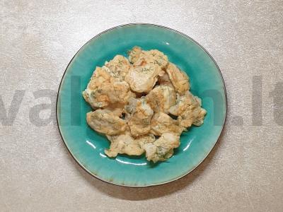 Plačiakė su krapais pagrindine nuotrauka