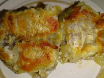 Keptas menkė su svogūnais pagrindine nuotrauka