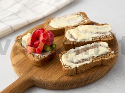 Sviestinis sumuštinis ant naminio duonos Žingsnis 10