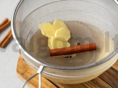 Imbierinio sausainio skonio latte Žingsnis 2