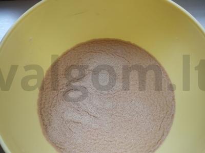 Namų duona su linų sėmenimis Žingsnis 1