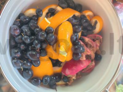 Karštas nuoviras su granatu ir vynuogėmis Žingsnis 3