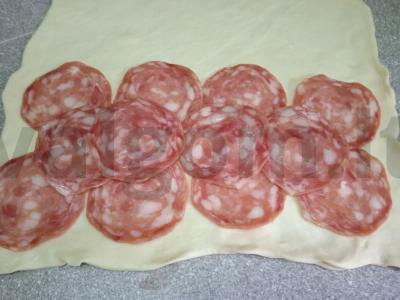 Kruasanai su sūrio dešra, suluguni ir krapais „Pusryčiams“ Žingsnis 1