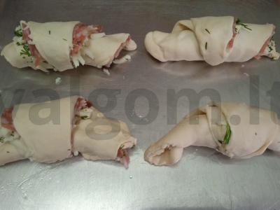 Kruasanai su sūrio dešra, suluguni ir krapais „Pusryčiams“ Žingsnis 7