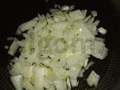 Bulvių košė su karamelizuotais svogūnais ir juodąja druska Žingsnis 4