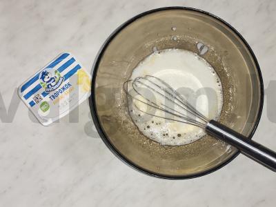 Kefyro blynai su minkštu varškės sūriu Žingsnis 2