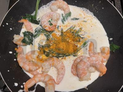 Ryžiai su krevetėmis ir špinatais Žingsnis 2