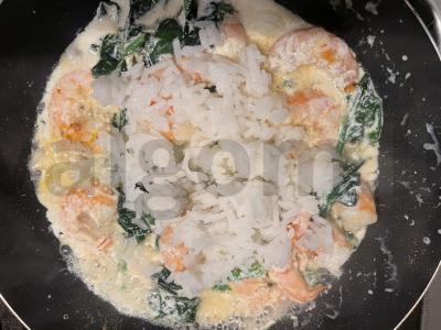 Ryžiai su krevetėmis ir špinatais Žingsnis 3