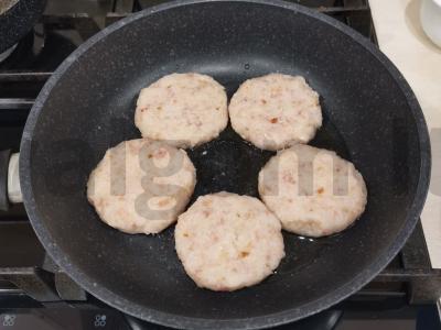 Menkių filė kotletai Žingsnis 7