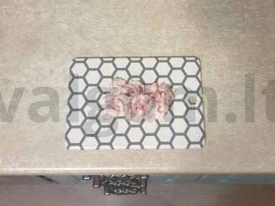 Brusketa su bekonu ir vyšniniais pomidorais Žingsnis 3