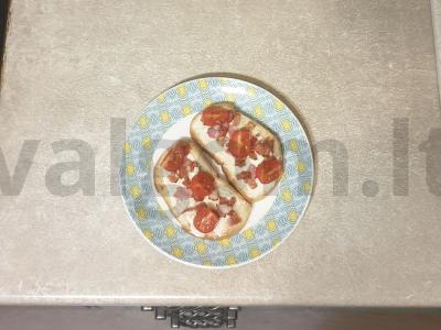 Brusketa su bekonu ir vyšniniais pomidorais Žingsnis 6