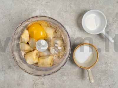 Bananų blynai su avižiniais dribsniais Žingsnis 3