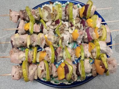 Kepti kiaulienos šašlykai su daržovėmis ir grybais Žingsnis 11