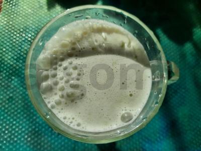 Ananasų-vynuogių kokteilis su žemės riešutais Žingsnis 4