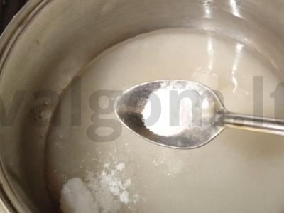 Desertas „Bala bayana“ su kokosų drožlėmis ir kondensuotu pienu Žingsnis 11