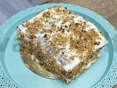 Namų švelnus „Napoleonas“ su grietinės kremu pagrindine nuotrauka