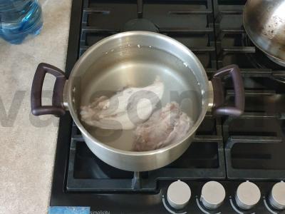 Borsčas vištienos sultinyje be burokėlių Žingsnis 1