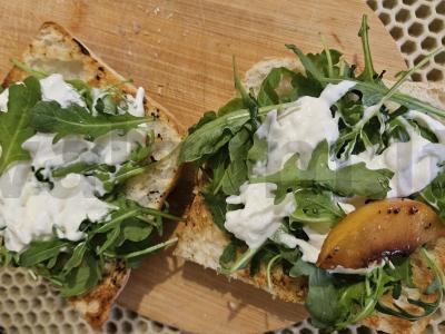 Čiabatta su stracciatella ir persikais Žingsnis 2