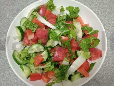 Daržovių salotas su žemės riešutais per 15 minučių Žingsnis 6