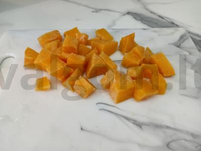 Kepta moliūgų su terijaki padažu ir sezamu Žingsnis 1