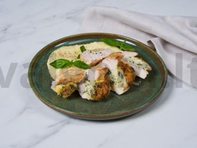 Įdaryta vištiena su sūriu orkaitėje pagrindine nuotrauka