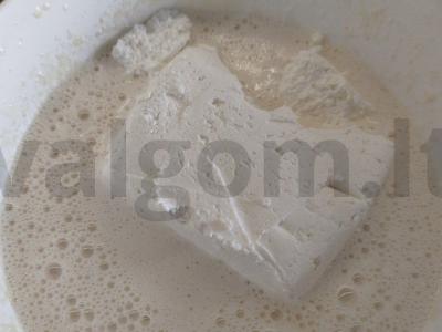 Varškės apkepas su manų kruopomis ir vanilinu Žingsnis 6