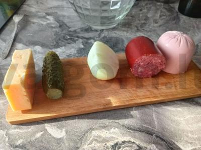 Pica ant paruošto be mielių tešlos Žingsnis 2