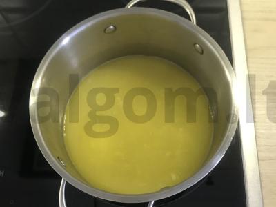 Užkandžių profiteroliai su varškės sūriu Žingsnis 1