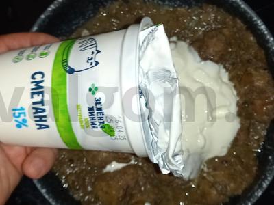 Vištienos kepenėlės su grietine vakarienei Žingsnis 5