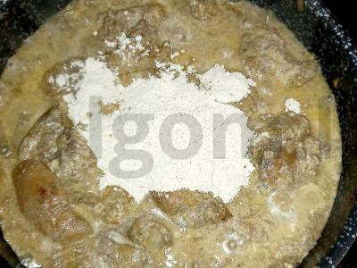 Vištienos kepenėlės su grietine vakarienei Žingsnis 6