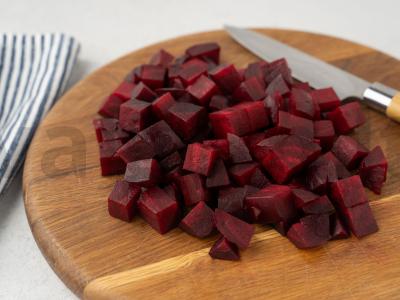 Salotas su burokėliais ir agurkais Žingsnis 2