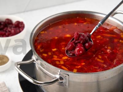 Borsčas su vyšniomis Žingsnis 6