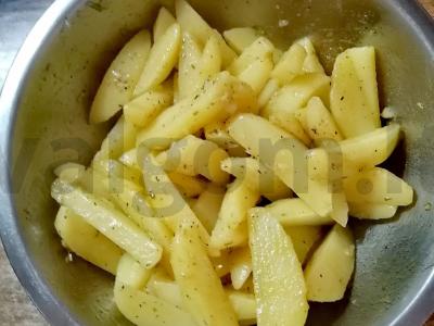 Kaimiški bulvės, keptos orkaitėje Žingsnis 6