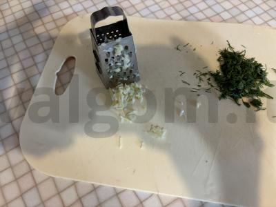 Daržovių salotas „Prašmatnumas“ Žingsnis 6