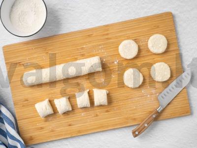 Varškės sūreliai orkaitėje su braškėmis Žingsnis 3