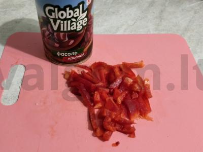 Paprastas salotas su česnako skoniu Žingsnis 2