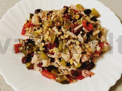 Paprastas salotas su česnako skoniu pagrindine nuotrauka