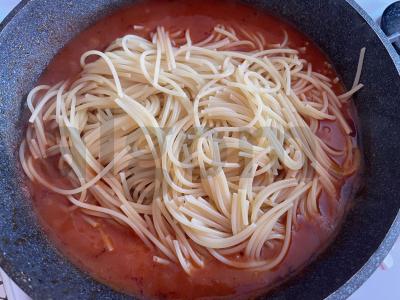 Spagečiai su švelniu mėsos padažu Žingsnis 5