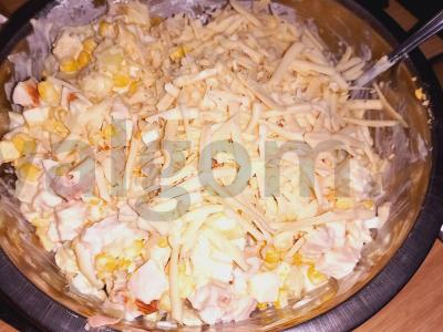 Rūkyta salota su ananasais ir maasdamo sūriu Žingsnis 5