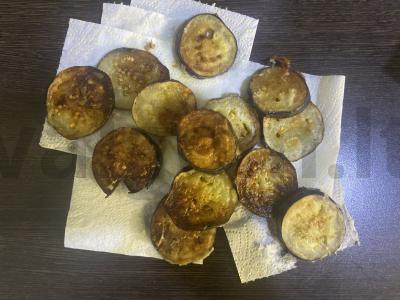 Brusketa su pomidorais ir baklažanais aštriame padaže Žingsnis 3