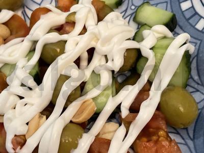 Salotas „Svečias iš sostinės“ pagrindine nuotrauka