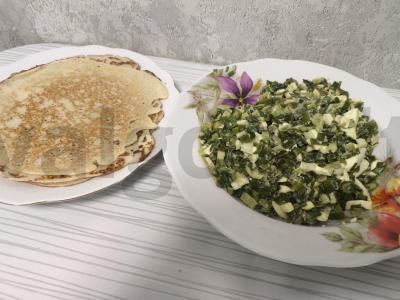 Sotūs blynai su žaliu svogūnu ir kiaušiniu Žingsnis 5