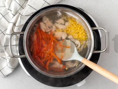 Vištienos sriuba su daržovėmis Žingsnis 6