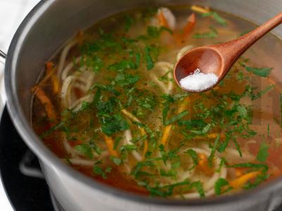 Vištienos sriuba su daržovėmis Žingsnis 9