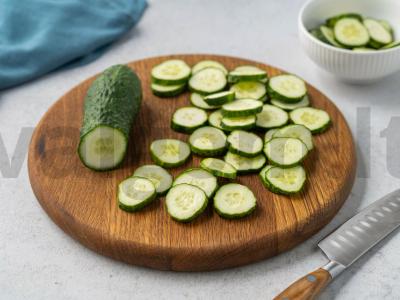 Aštrus daržovių salotas „Nėžinskas“ žiemai Žingsnis 2