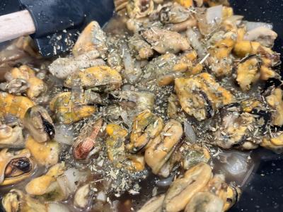 Makaronai su midijomis ir sūriu Žingsnis 8