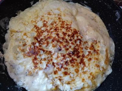 Omletas su kukurūzais, sūriu ir žolelėmis Žingsnis 5